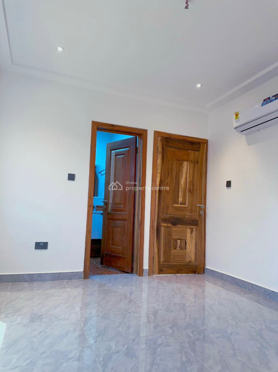 3 Bedrooms at Oyarifa, Mall Area, Oyarifa, La Nkwantanang Madina Municipal, Accra, Detached Duplex for Sale