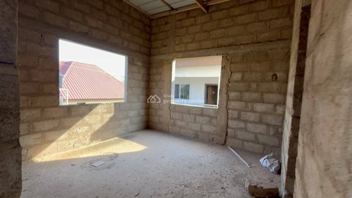 6 Bedrooms, Graval Pit, Oyarifa, La Nkwantanang Madina Municipal, Accra, Detached Duplex for Sale