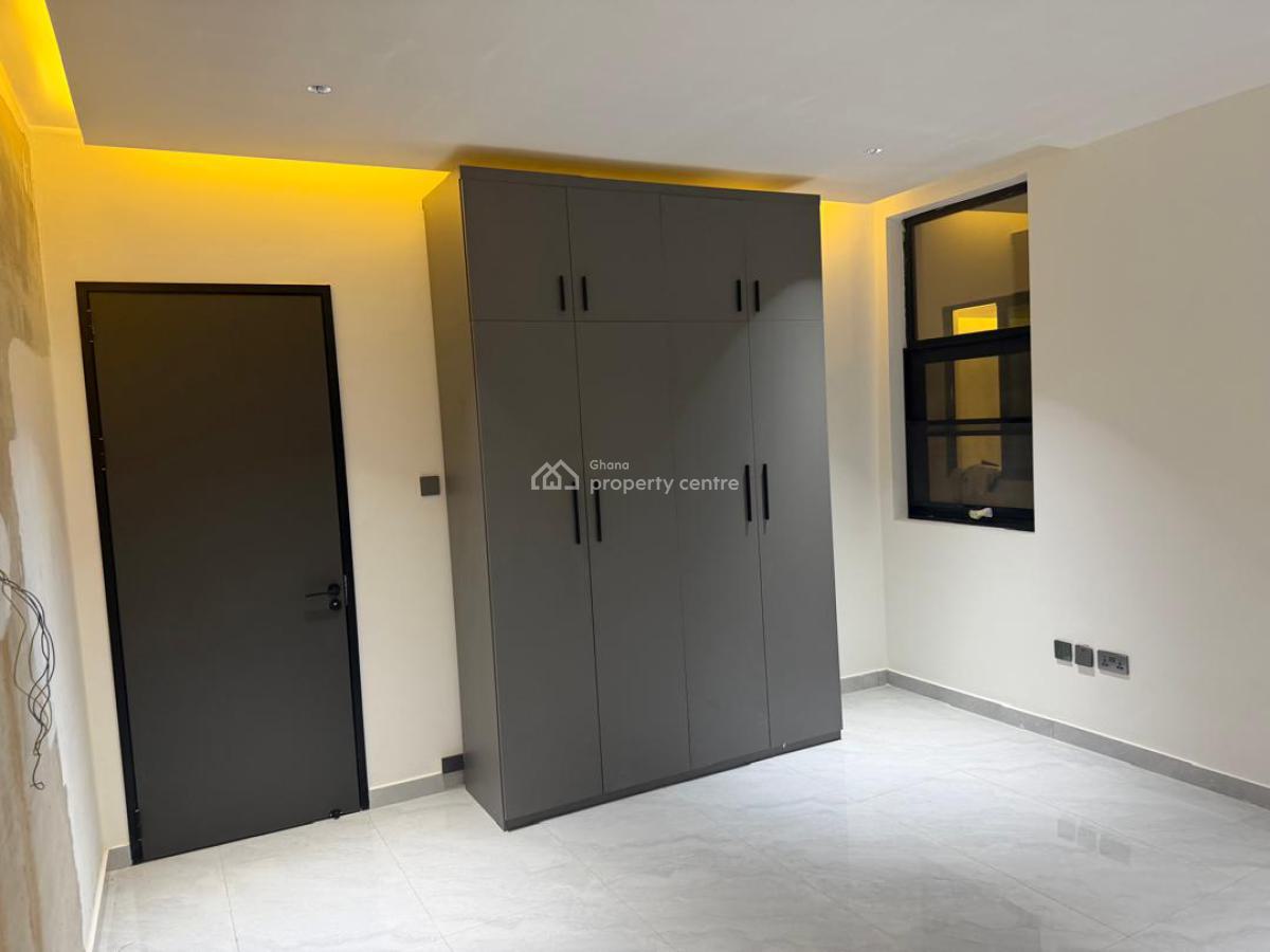 Executive 5 Bedroom Two Storey Building, Rooftop, Tse Addo, Accra, Terraced Duplex for Sale