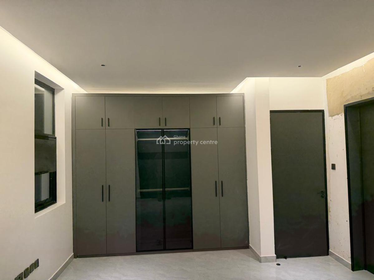 Executive 5 Bedroom Two Storey Building, Rooftop, Tse Addo, Accra, Terraced Duplex for Sale