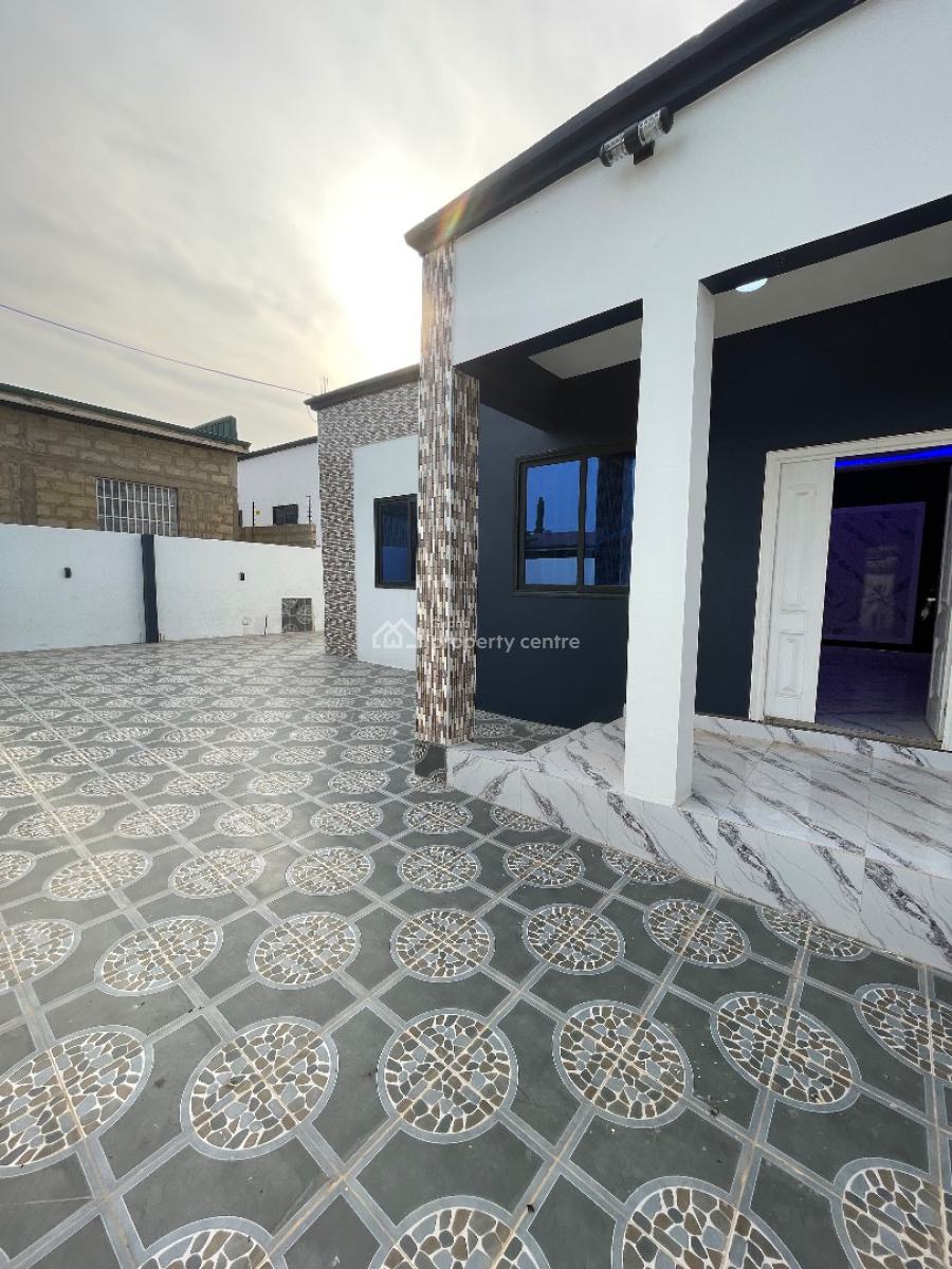 Luxurious 3 Bedrooms House, Kasoa Adade, Kasoa, Awutu-senya East, Central Region, Detached Bungalow for Sale