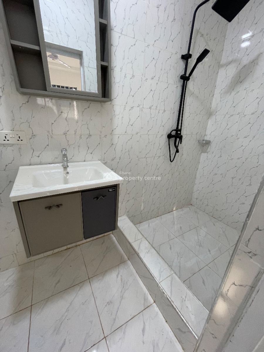 Luxurious 3 Bedrooms House, Kasoa Adade, Kasoa, Awutu-senya East, Central Region, Detached Bungalow for Sale