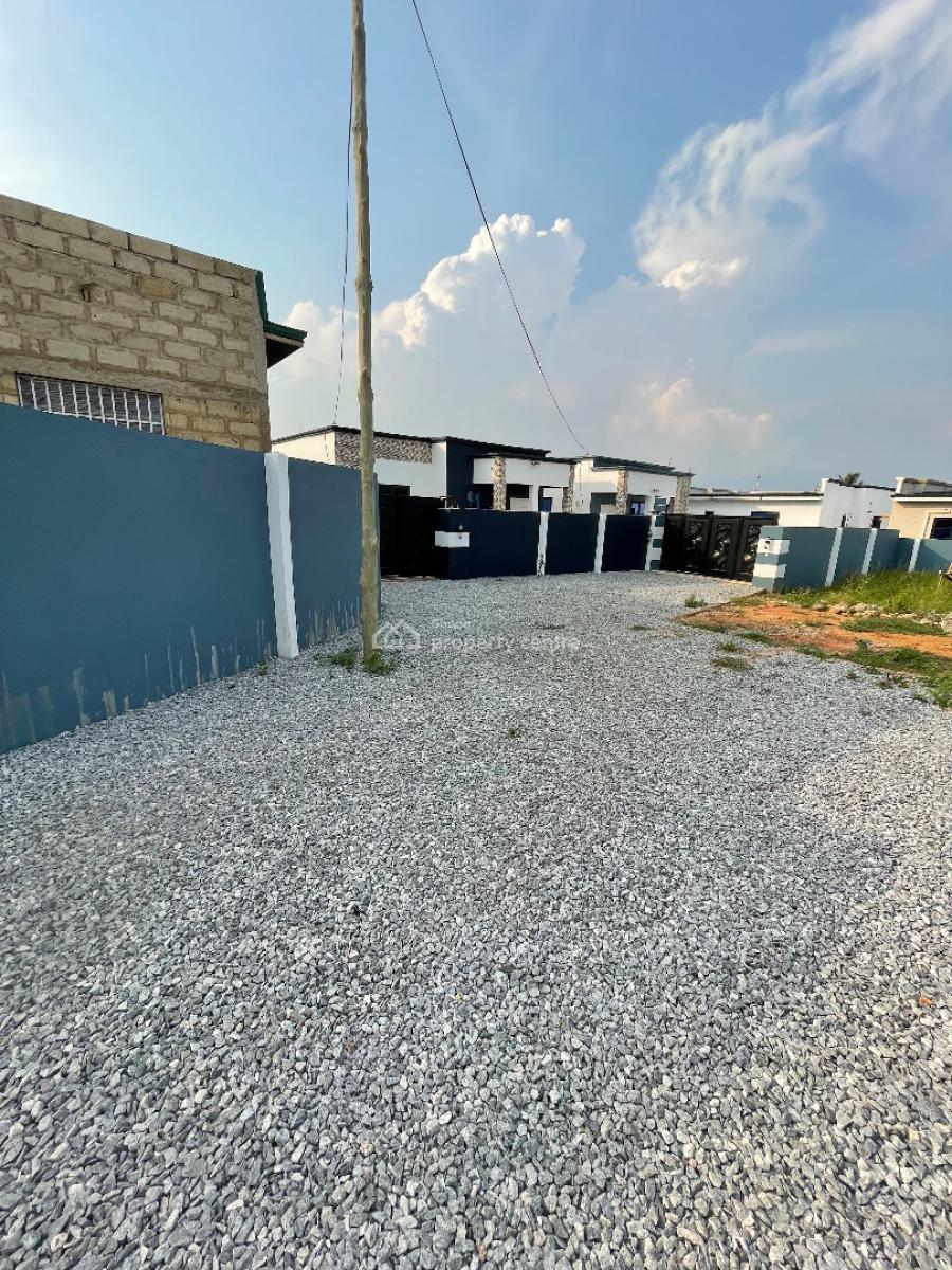 Luxurious 3 Bedrooms House, Kasoa Adade, Kasoa, Awutu-senya East, Central Region, Detached Bungalow for Sale