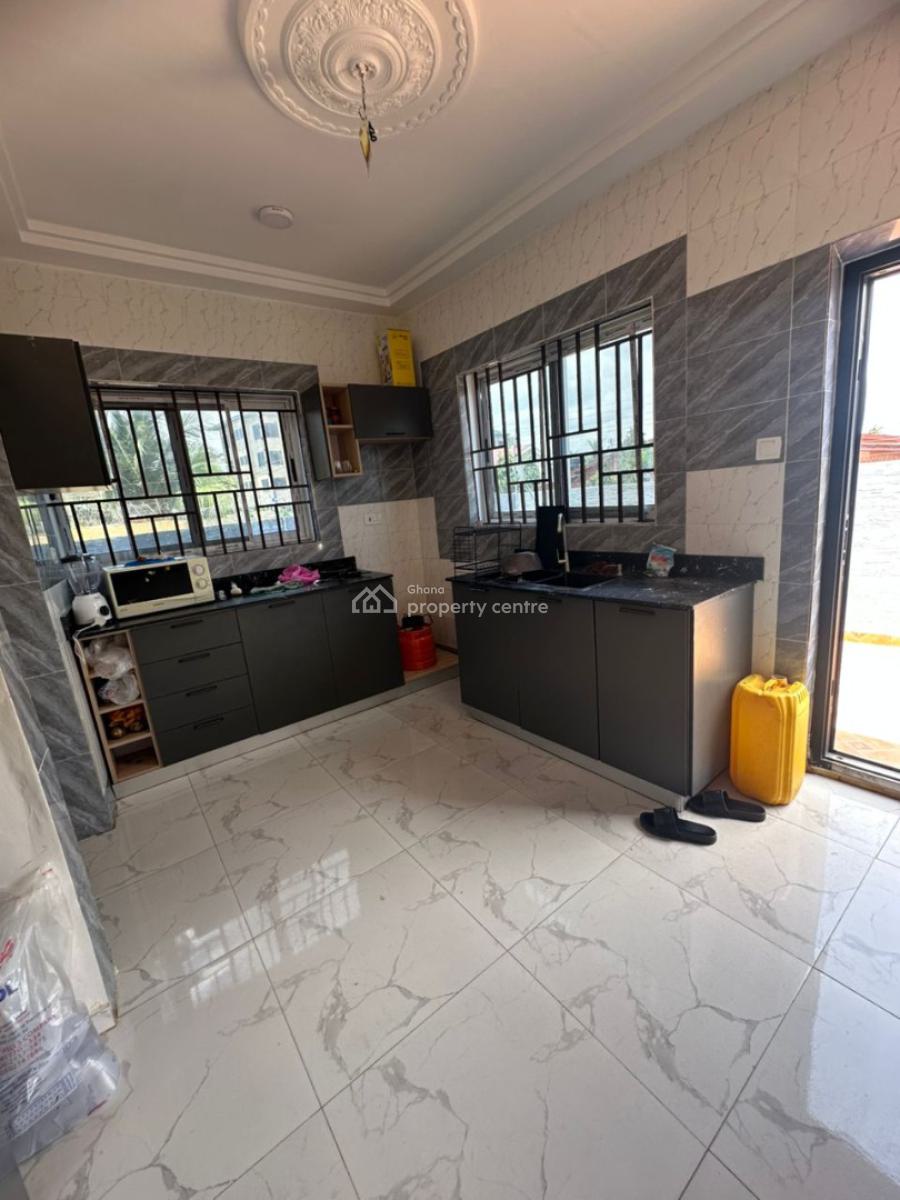 Furnished 3 Bedrooms Self Compound  in Spintex Community 18, Dexteaco Area, Tema West Municipal District, Accra, Detached Bungalow for Rent