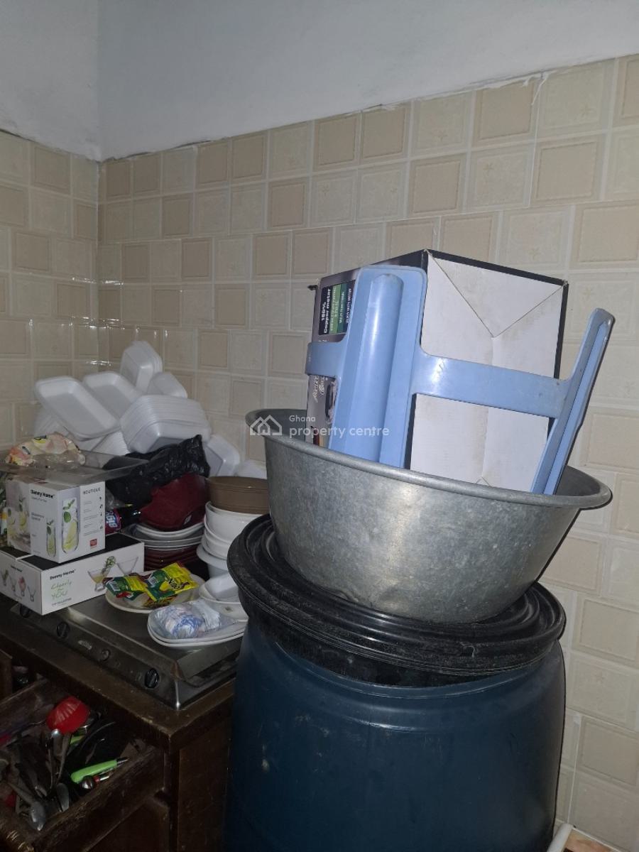 Chamber & Hall Self-contained Apartment, Lomnava, Ga West Municipal, Accra, Mini Flat for Rent