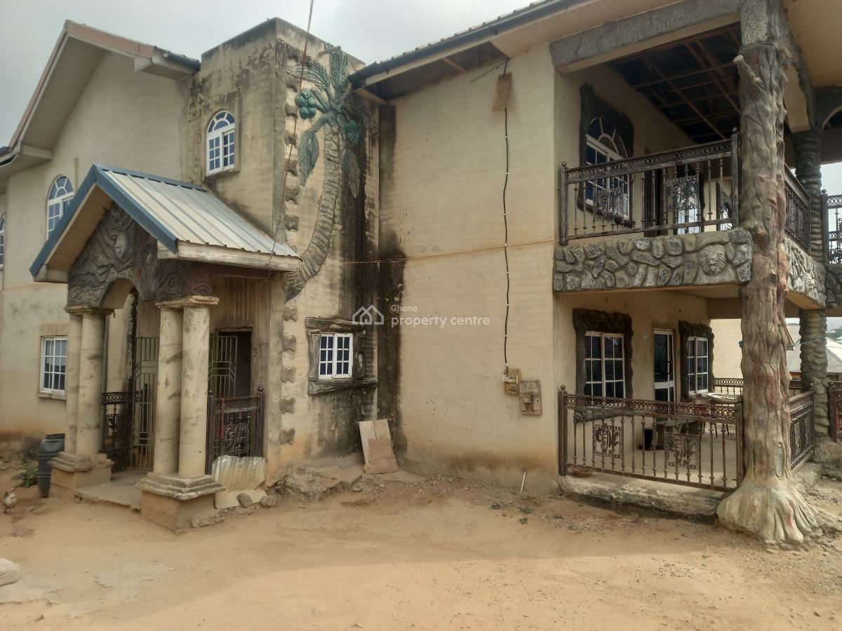 8 Bedrooms, Kodie Mowire, on Kumasi Offinso Road., Kumasi Metropolitan, Ashanti, House for Sale