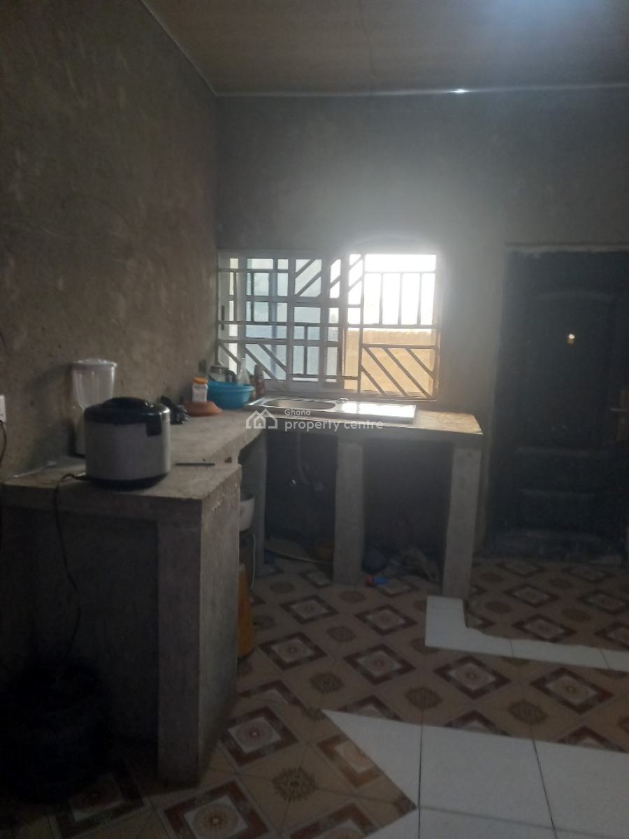 4 Bedrooms, Bosore Saaman, Near Kenyasi., Kumasi Metropolitan, Ashanti, House for Sale