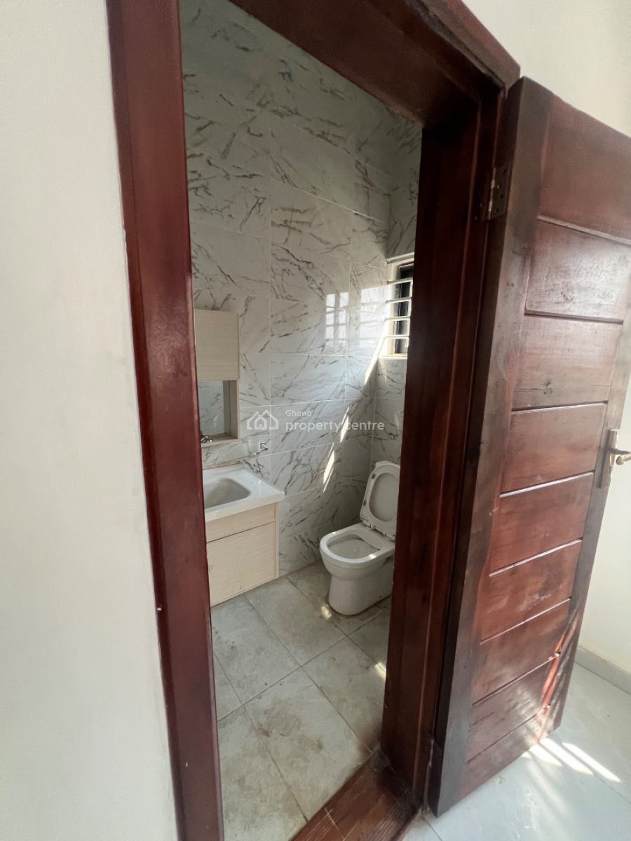 Executive 4 Bedrooms Selling, Ashongman Estate, Kwabenya, Ga East Municipal, Accra, Detached Bungalow for Sale