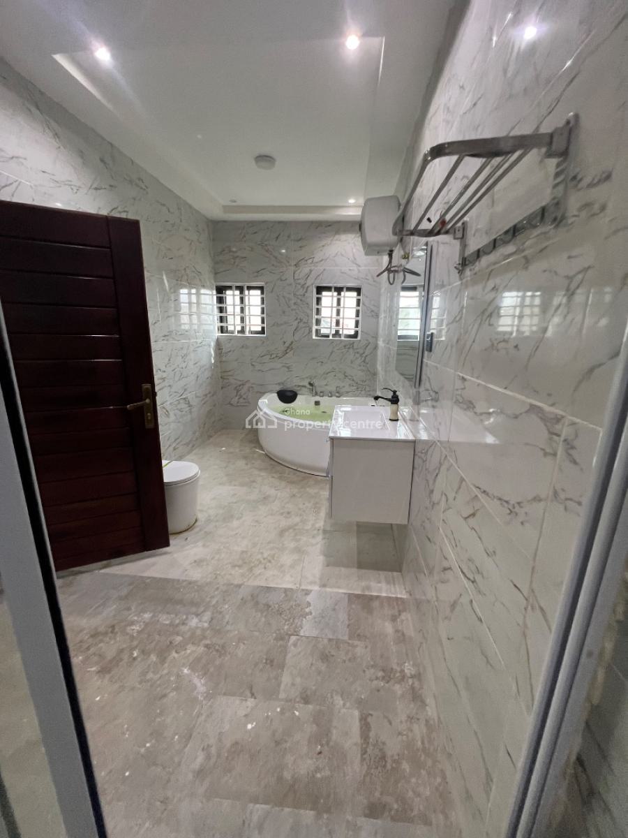 Executive 4 Bedrooms Selling, Ashongman Estate, Kwabenya, Ga East Municipal, Accra, Detached Bungalow for Sale