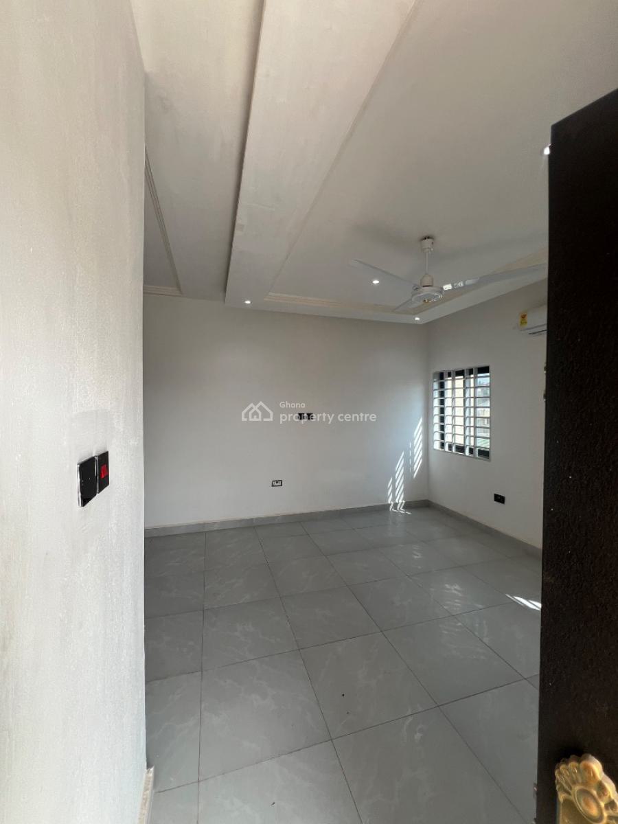 Executive 4 Bedrooms Selling, Ashongman Estate, Kwabenya, Ga East Municipal, Accra, Detached Bungalow for Sale