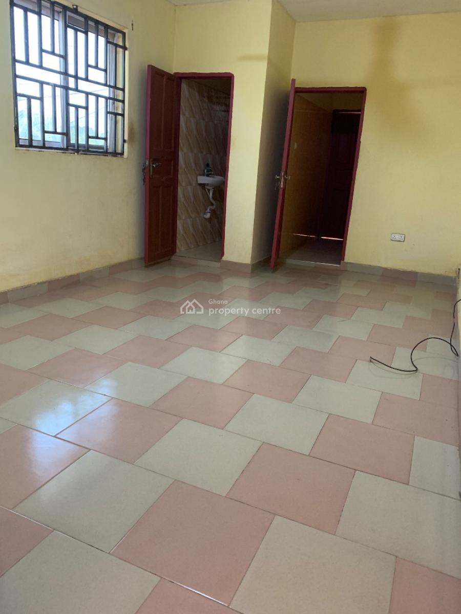 Single Room S/c @ Dome, Pillar2 Station, Dome, Ga East Municipal, Accra, Single Room Self Contained for Rent