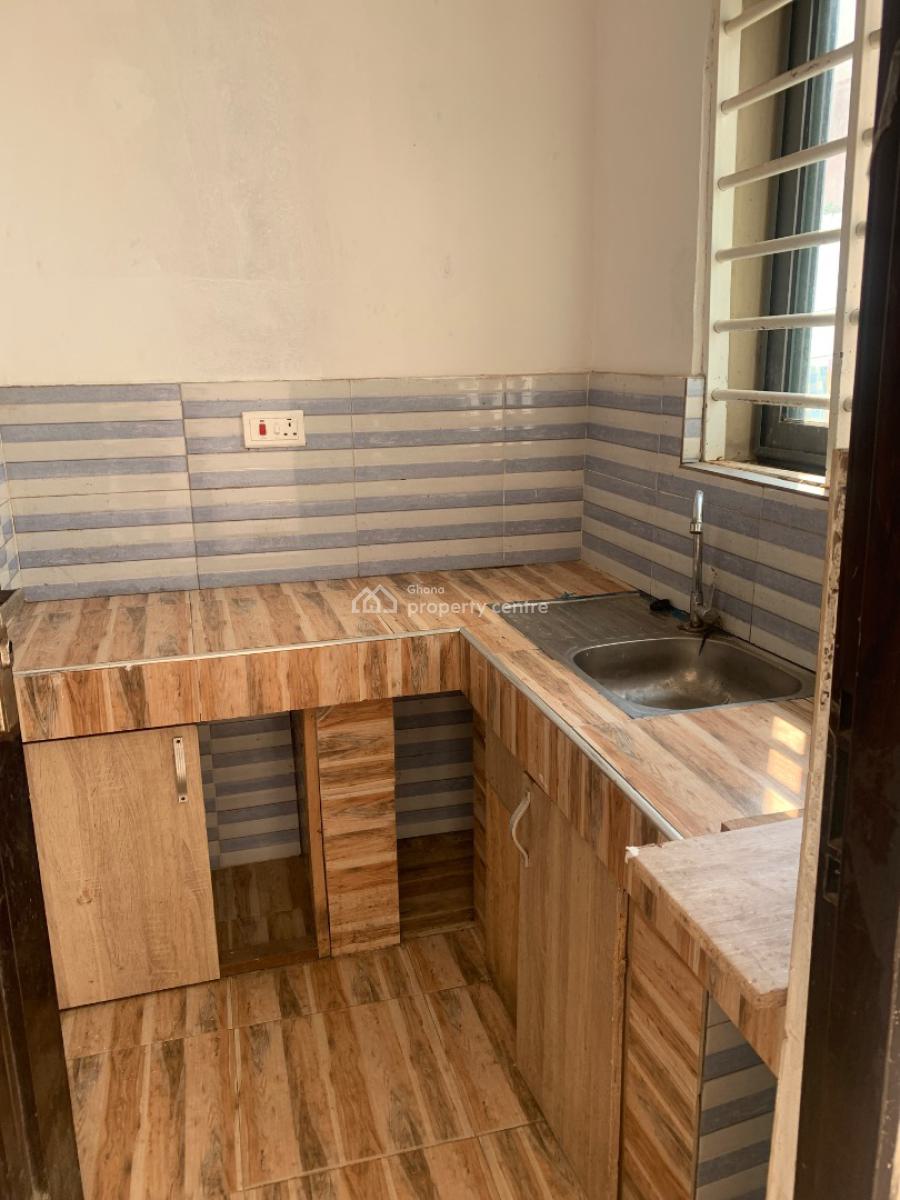 Chamber and Hall Apt@taifa, Taifa ,dome, Dome, Ga East Municipal, Accra, Apartment for Rent