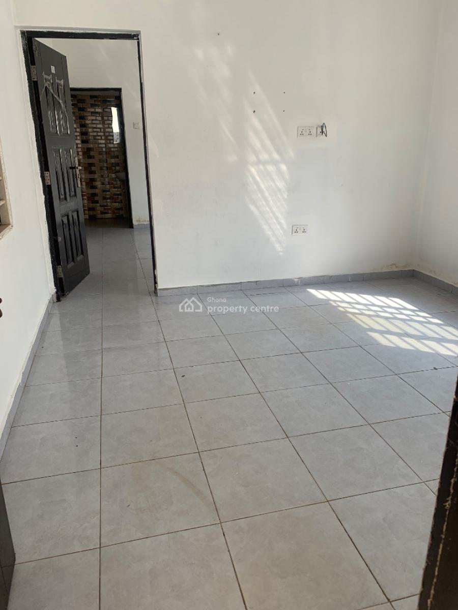 Chamber and Hall Apt@taifa, Taifa ,dome, Dome, Ga East Municipal, Accra, Apartment for Rent