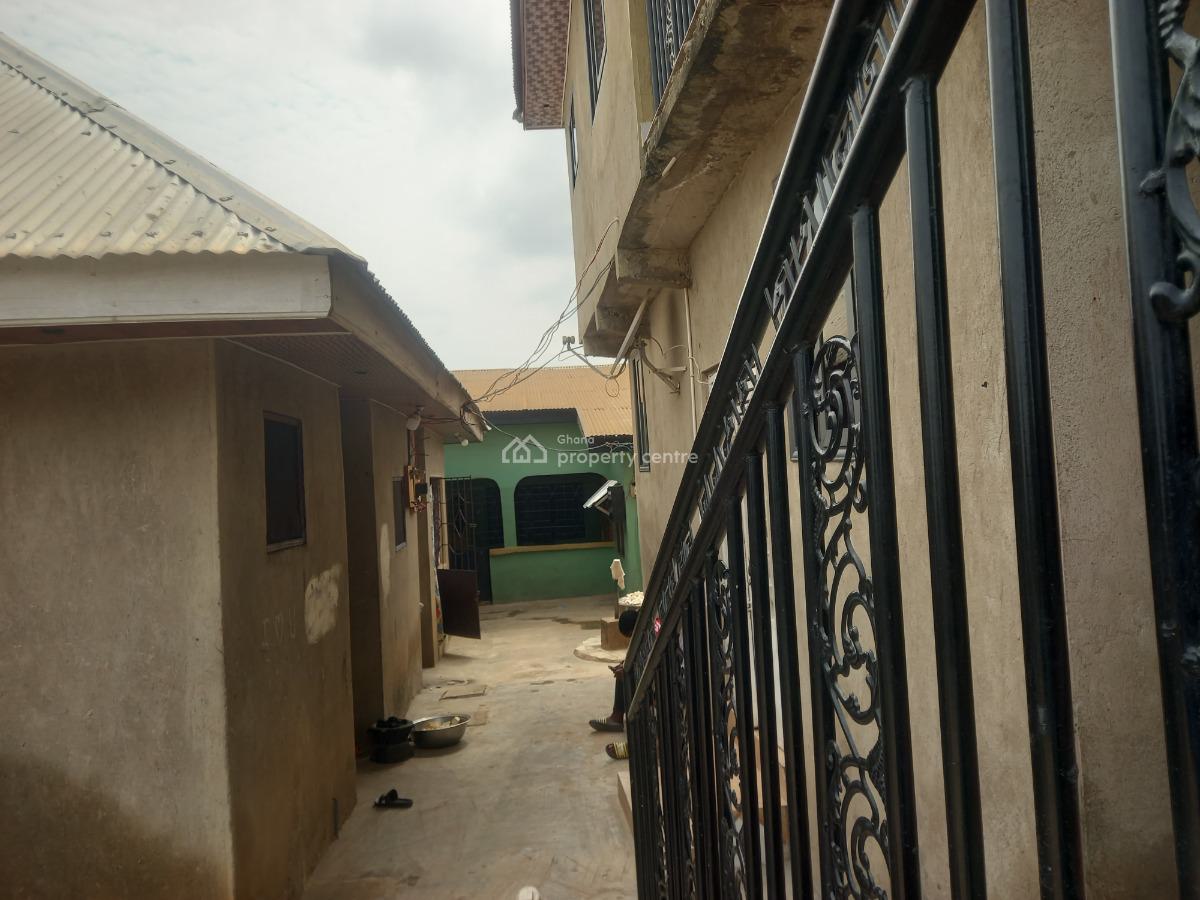 8 Bedrooms, Abuakwa Koforidua, Kumasi Metropolitan, Ashanti, House for Sale