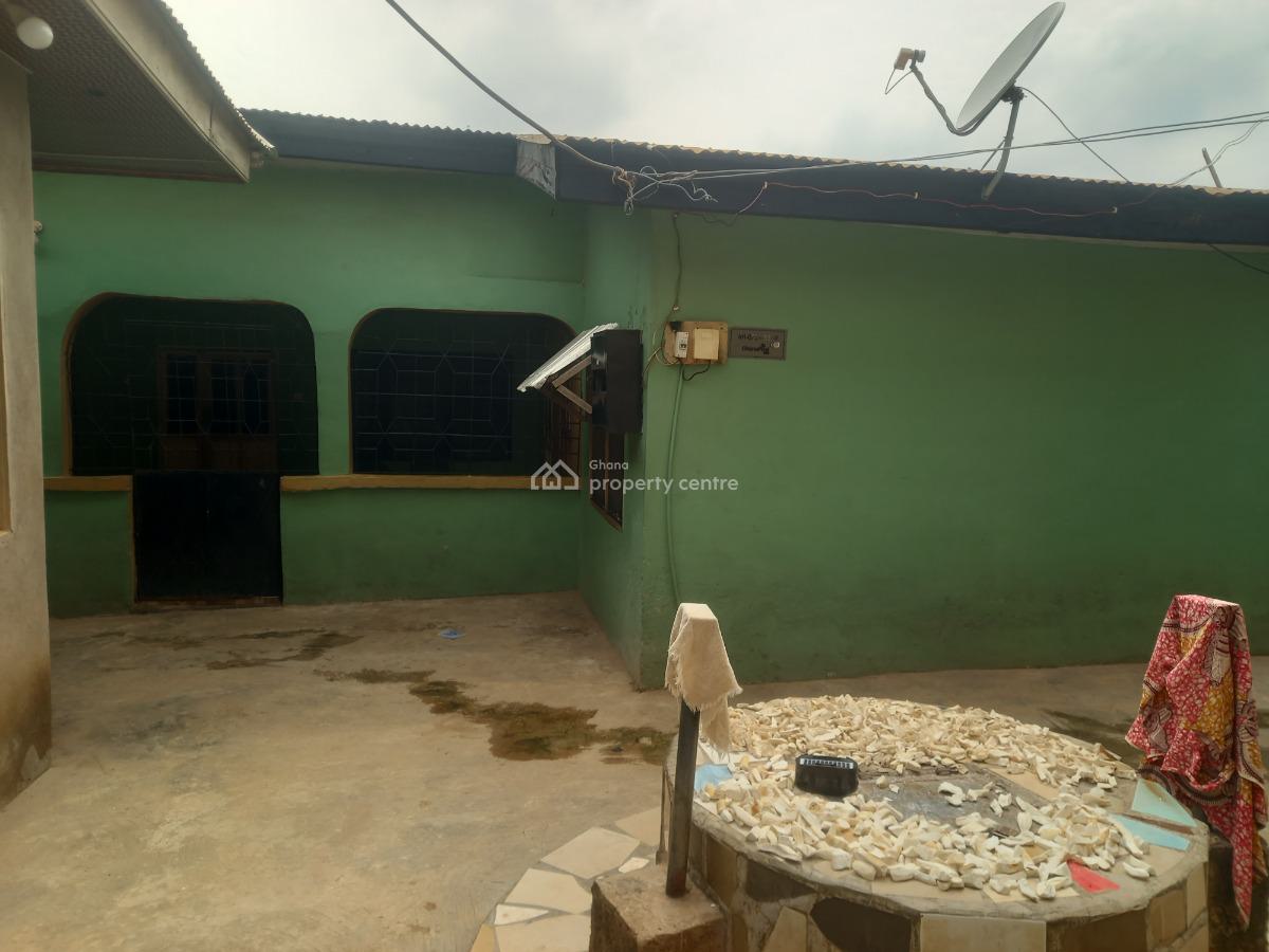8 Bedrooms, Abuakwa Koforidua, Kumasi Metropolitan, Ashanti, House for Sale