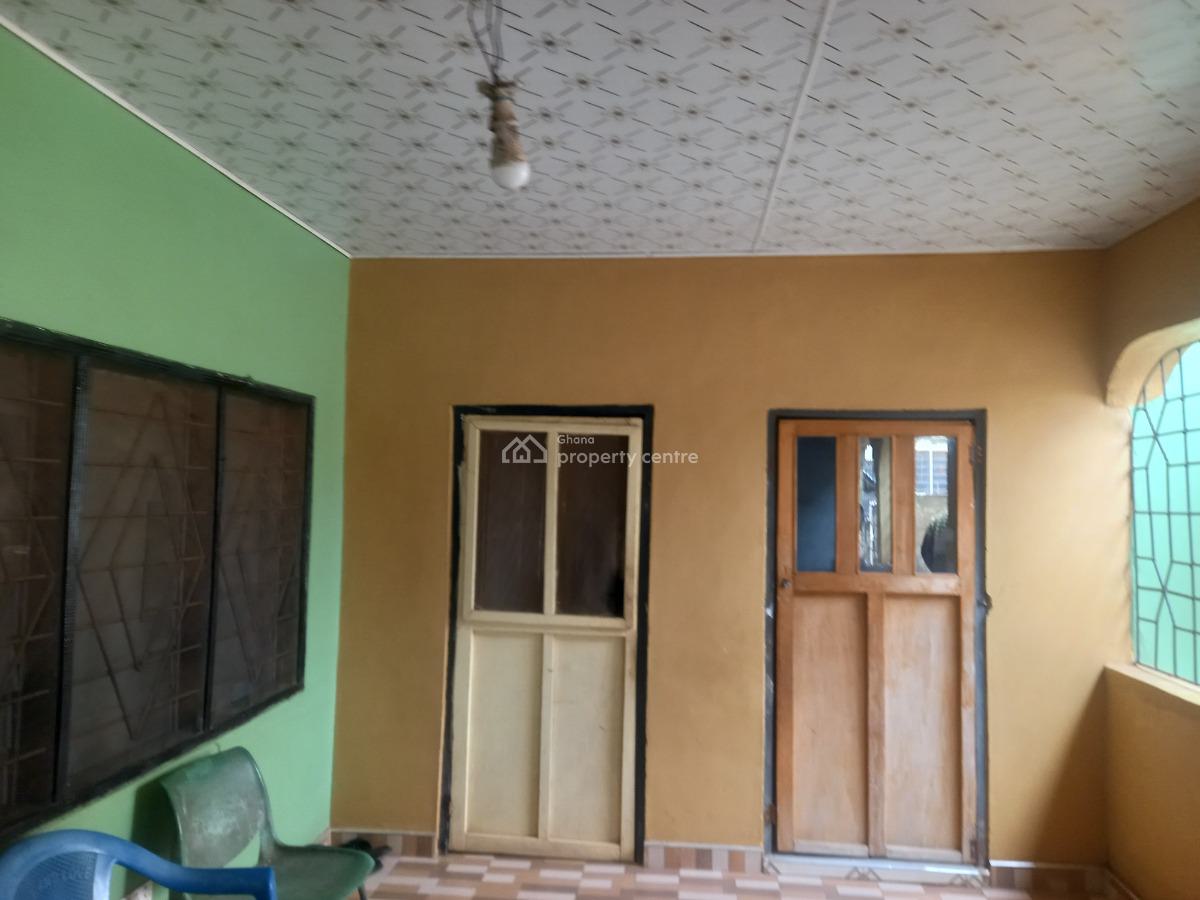 8 Bedrooms, Abuakwa Koforidua, Kumasi Metropolitan, Ashanti, House for Sale