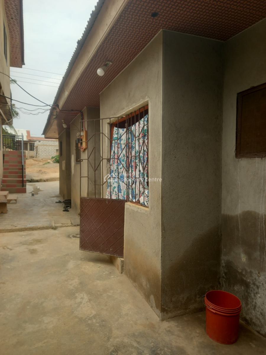 8 Bedrooms, Abuakwa Koforidua, Kumasi Metropolitan, Ashanti, House for Sale