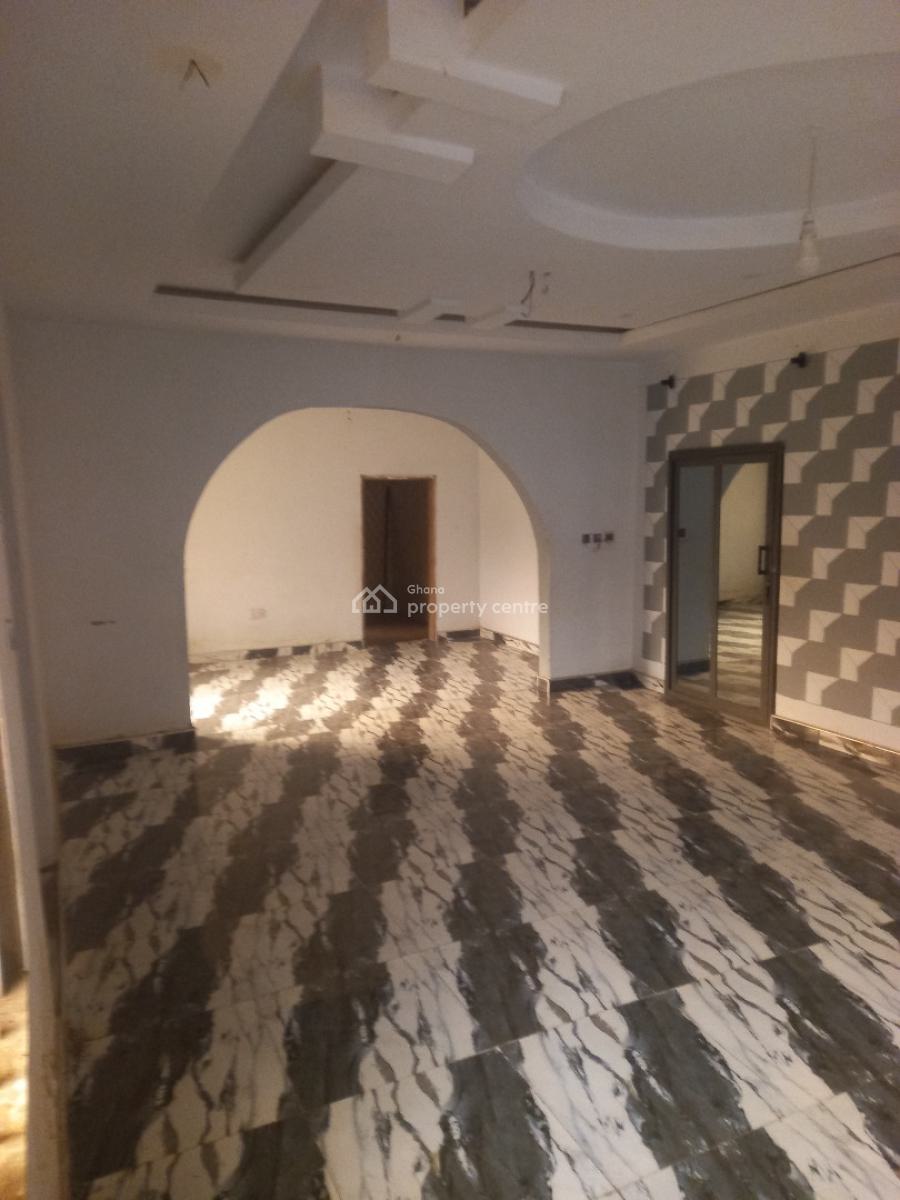 5 Bedrooms, Saaman,  Near Kenyasi Bosore., Kumasi Metropolitan, Ashanti, House for Sale