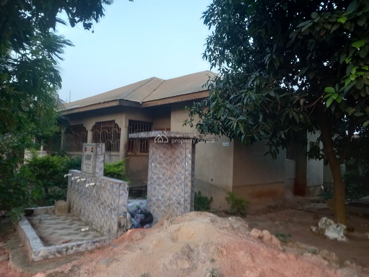 4 Bedrooms ( 3rd House From The Main Road), Buobai, Near Asokore Mampong., Kumasi Metropolitan, Ashanti, House for Sale