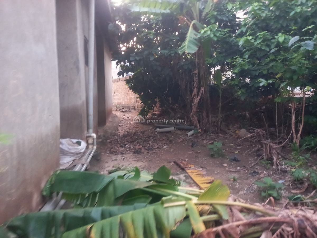 4 Bedrooms ( 3rd House From The Main Road), Buobai, Near Asokore Mampong., Kumasi Metropolitan, Ashanti, House for Sale