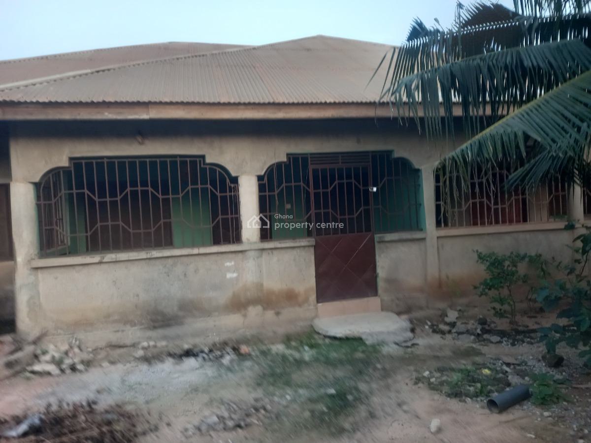 4 Bedrooms ( 3rd House From The Main Road), Buobai, Near Asokore Mampong., Kumasi Metropolitan, Ashanti, House for Sale