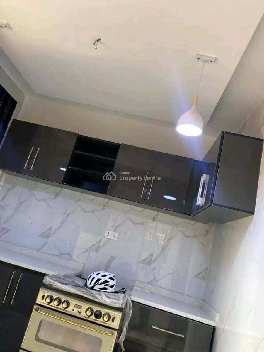 Executive 3-bedroom House@ Teshie First Junction, First Junction, Teshie-nungua Estates, Accra, House for Rent