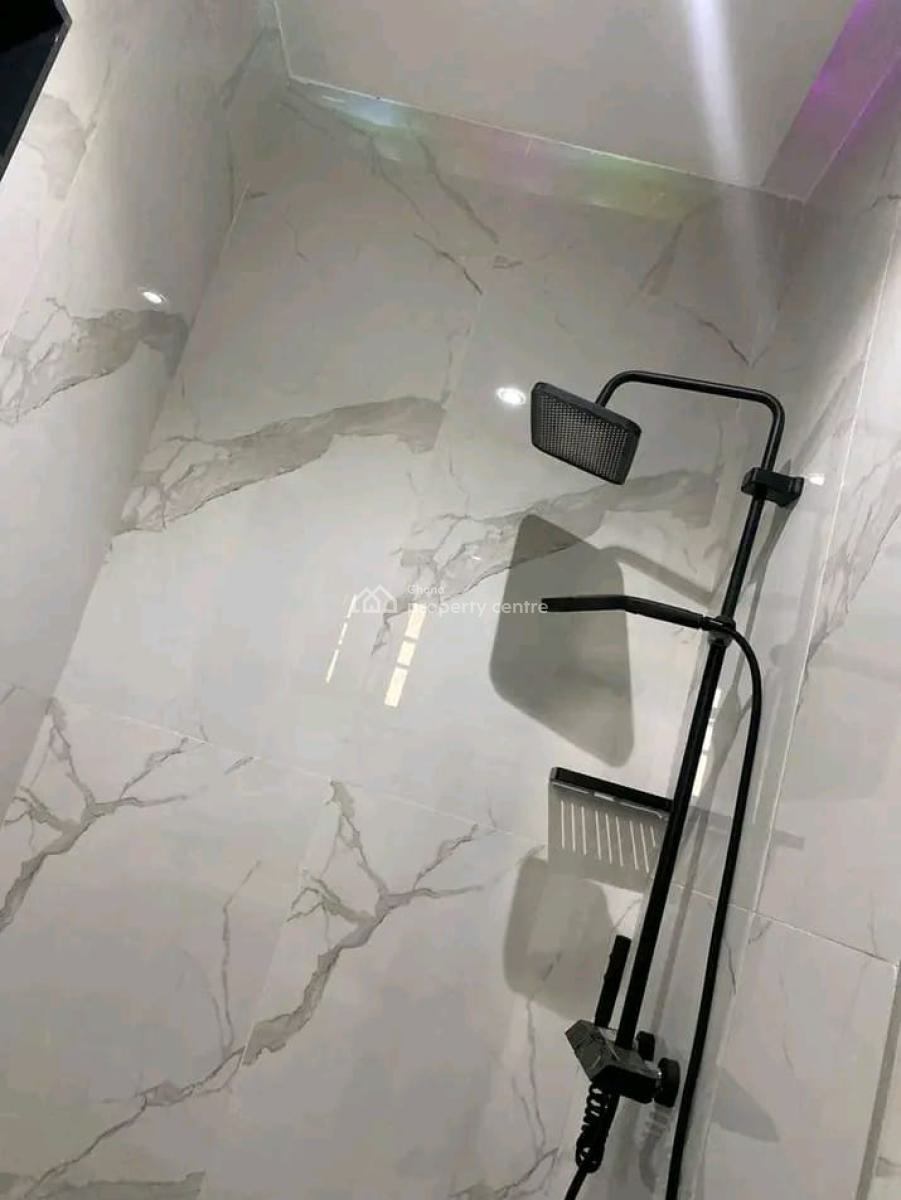 Executive 3-bedroom House@ Teshie First Junction, First Junction, Teshie-nungua Estates, Accra, House for Rent