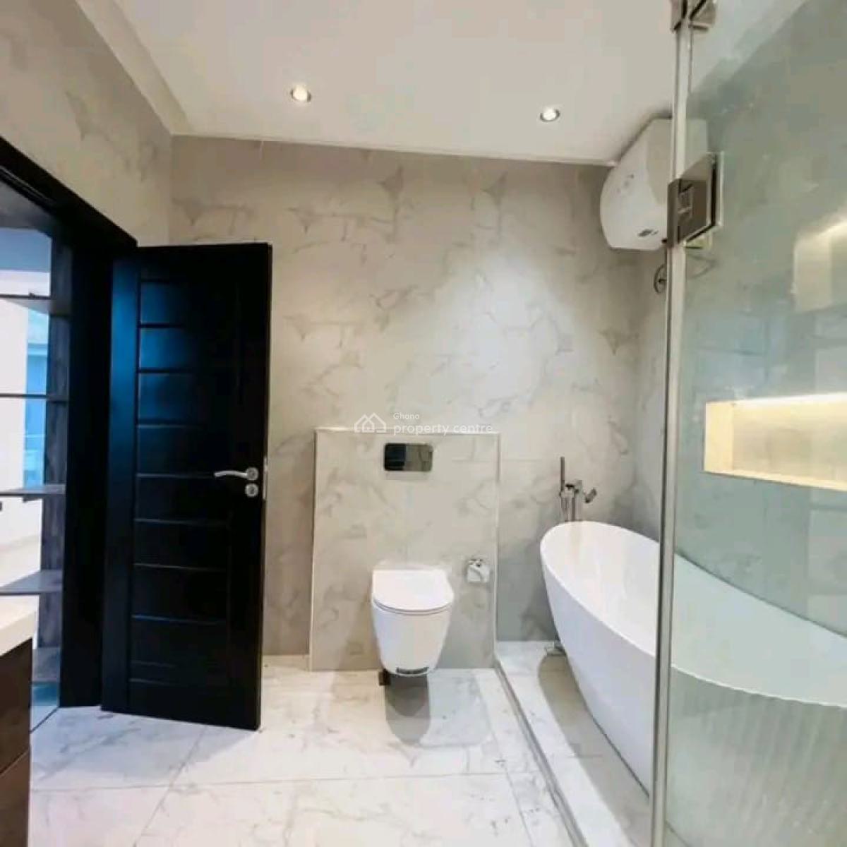 Modern 4-bedroom Townhouse @ Botwe, Ashaley Botwe, Adenta Municipal, Accra, House for Sale