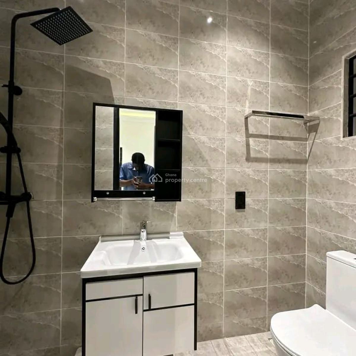 Executive 3-bedroom House @ Lakeside, Lakeside Estate, Adenta Municipal, Accra, House for Sale