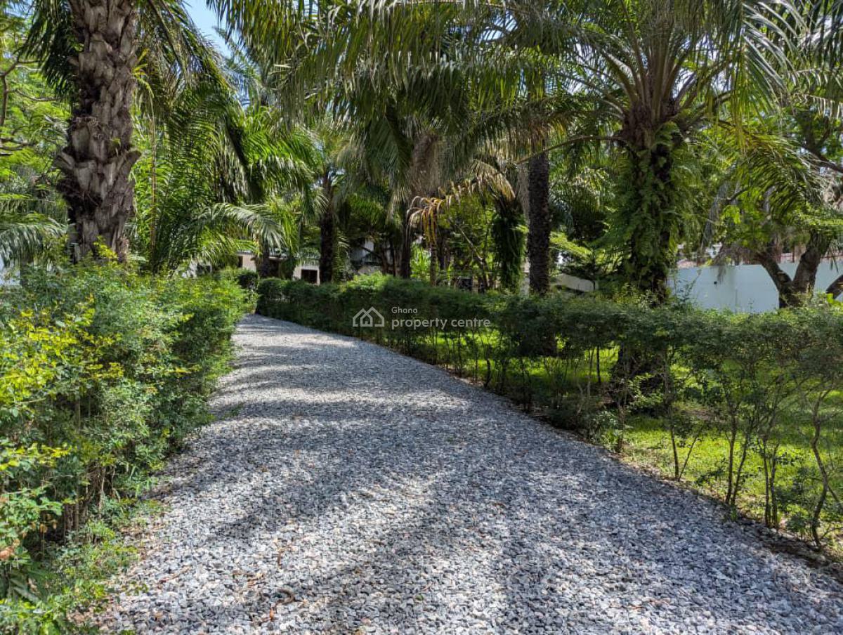 Eight  Bedroom Mansion, Cantoments Near Mahamas Office, Cantonments, Accra, House for Rent