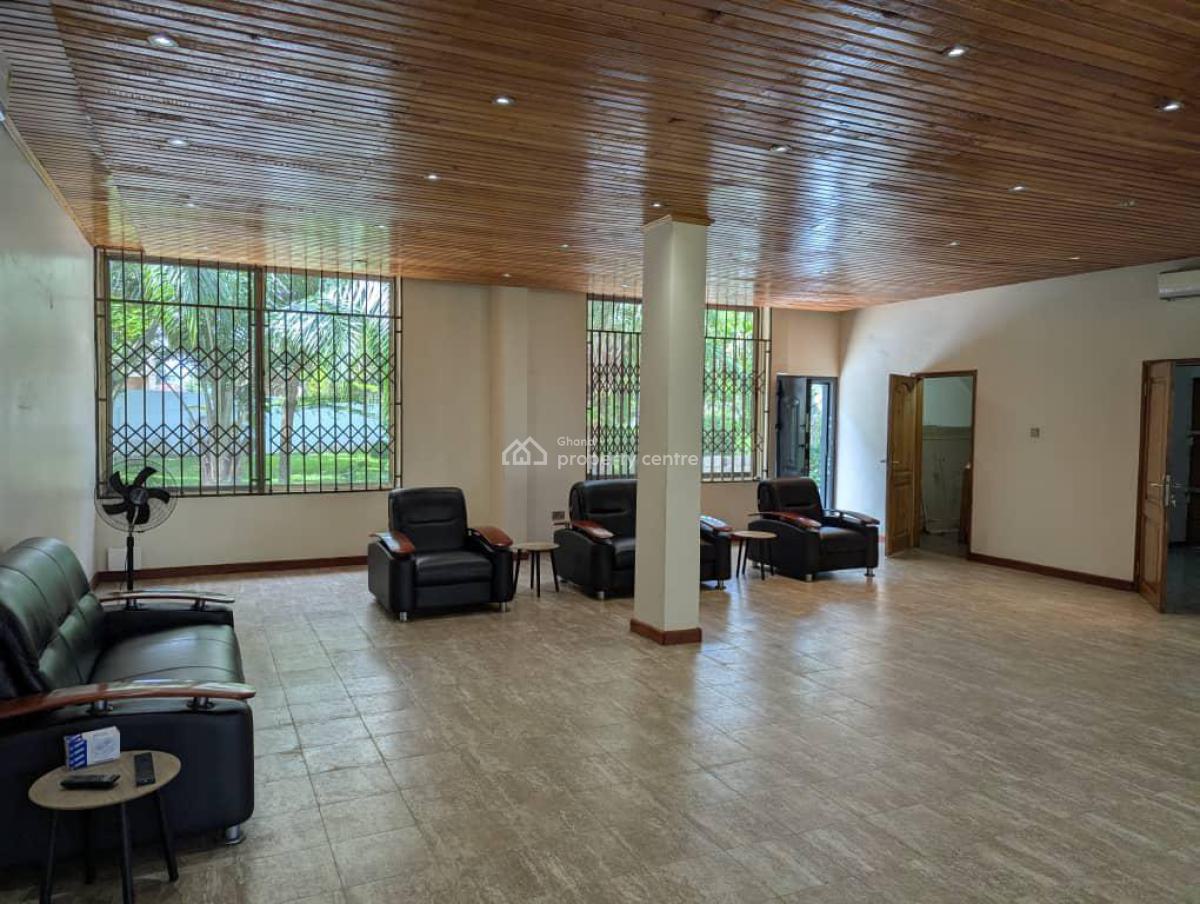 Eight  Bedroom Mansion, Cantoments Near Mahamas Office, Cantonments, Accra, House for Rent
