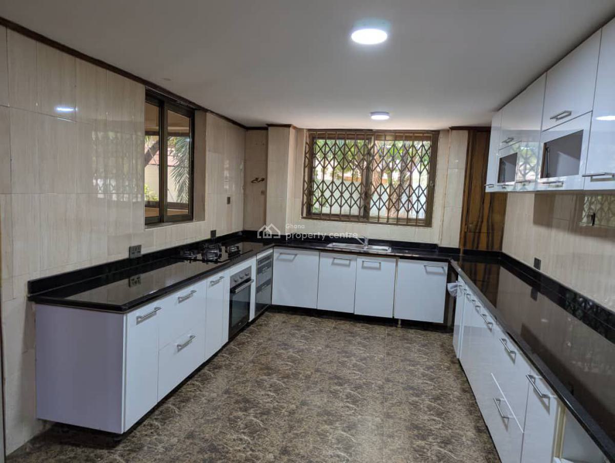 Eight  Bedroom Mansion, Cantoments Near Mahamas Office, Cantonments, Accra, House for Rent