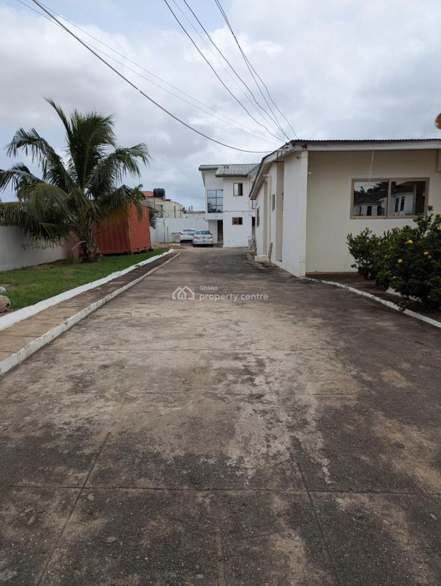 Six Bedroom House All En Siute, Abelemkpe  Around   Lincon School, Abelemkpe, Accra, House for Sale