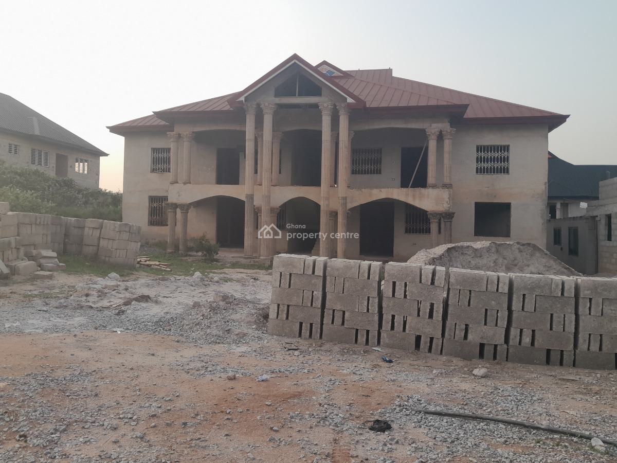 8 Bedrooms ( Main Road Side Property), Saaman, Near Kenyasi Bosore., Kumasi Metropolitan, Ashanti, House for Sale