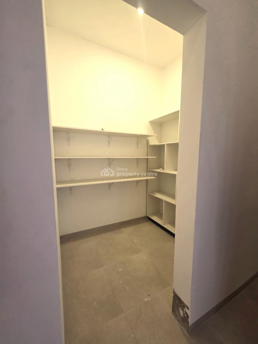 4 Bedroom House with a Boys Quarters at Spintex, Spintex, Accra Metropolitan, Accra, House for Sale