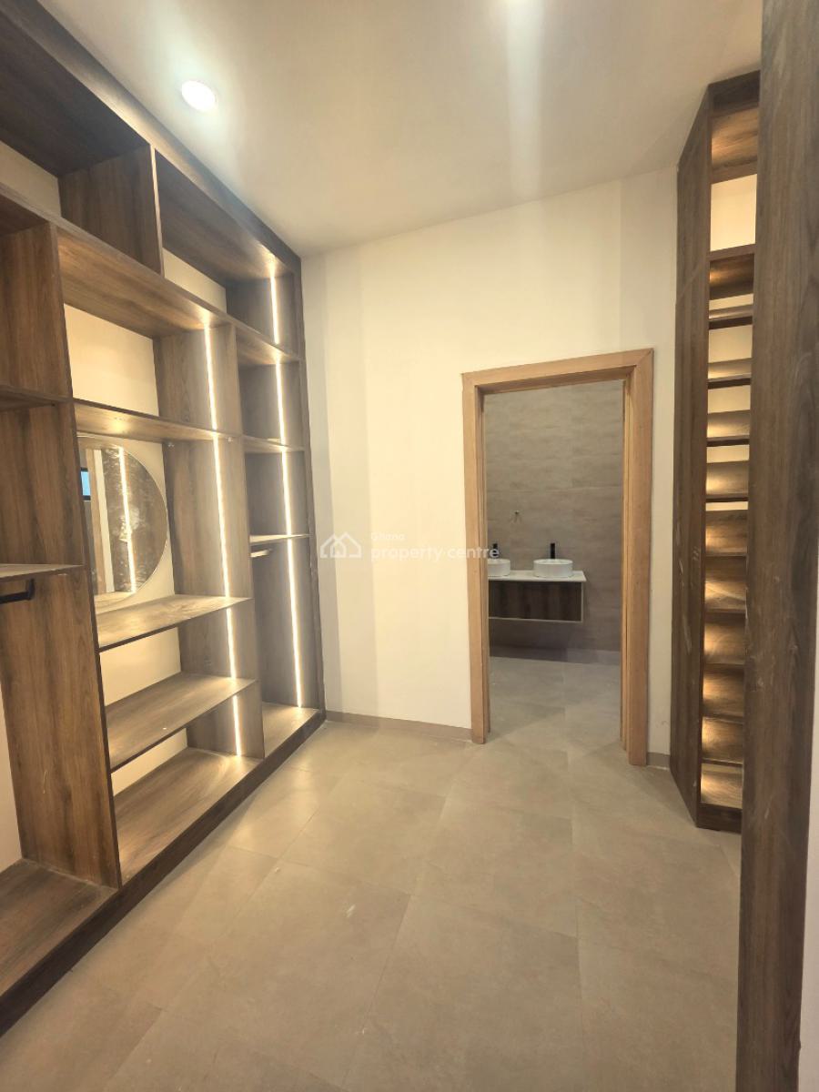 4 Bedroom House with a Boys Quarters at Spintex, Spintex, Accra Metropolitan, Accra, House for Sale