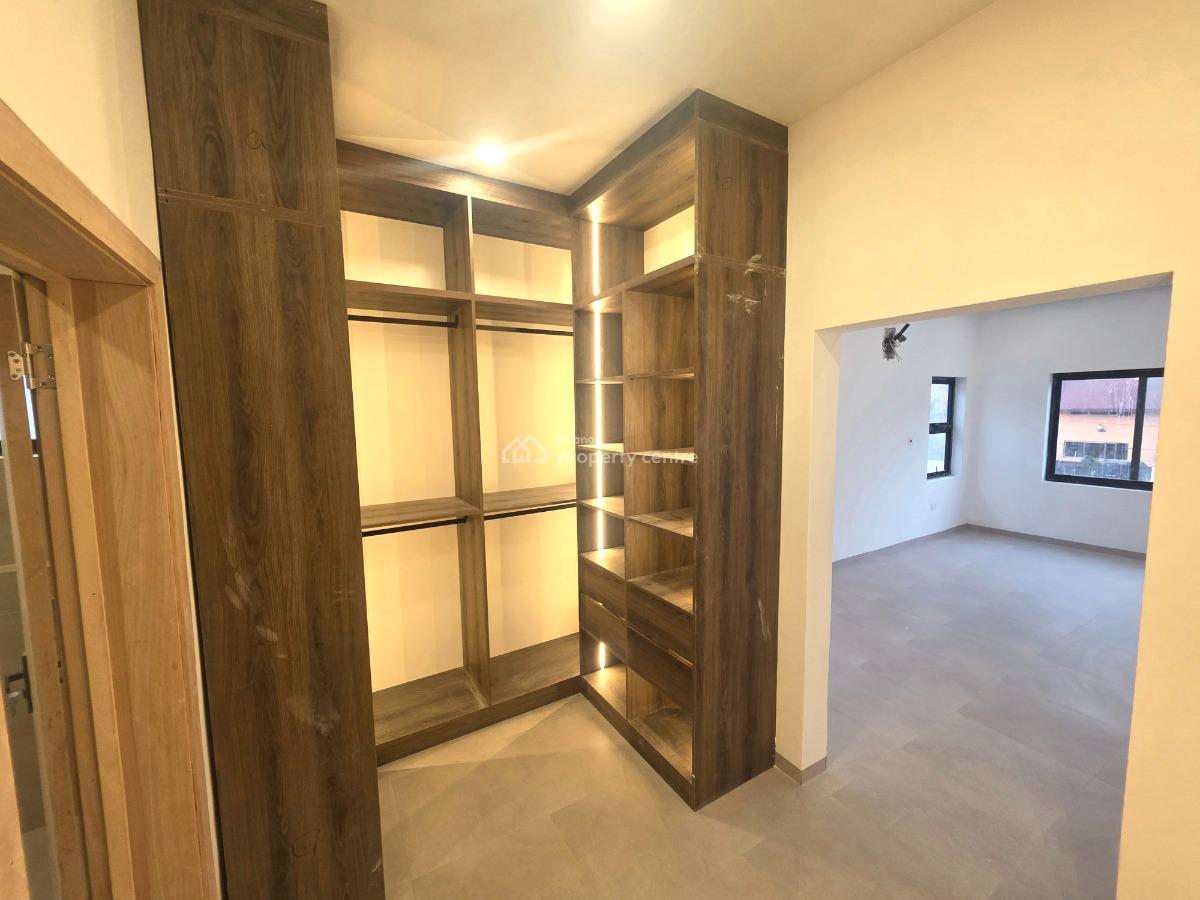 4 Bedroom House with a Boys Quarters at Spintex, Spintex, Accra Metropolitan, Accra, House for Sale