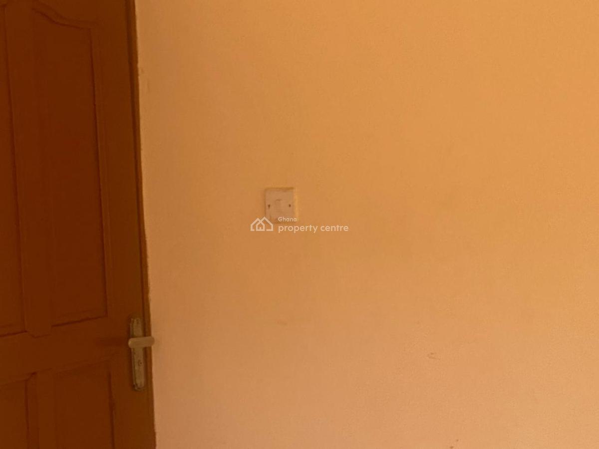 5brm of 3 Apartments Behind West Hills Mall Redtop Accra, West Hills Mall Redtop Policeman, Ga South Municipal, Accra, Block of Flats for Sale