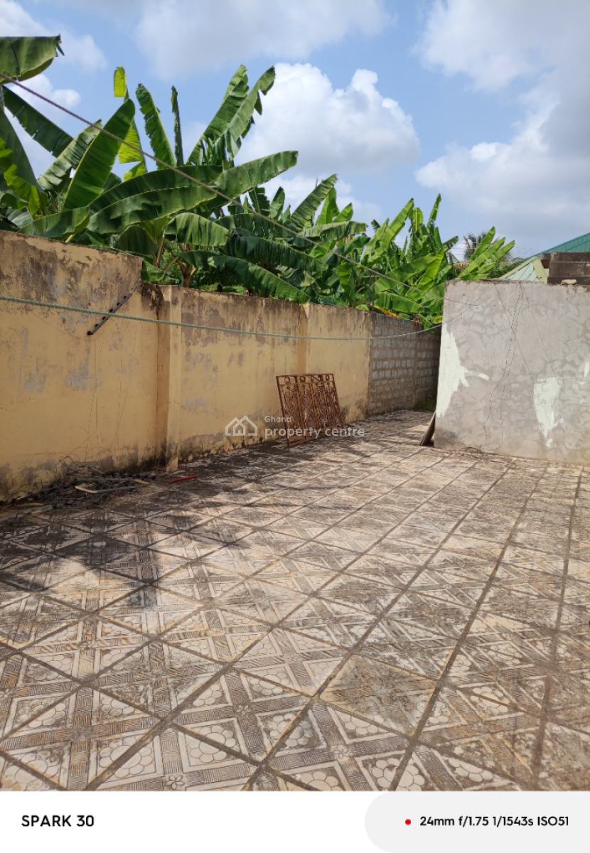 5brm of 3 Apartments Behind West Hills Mall Redtop Accra, West Hills Mall Redtop Policeman, Ga South Municipal, Accra, Block of Flats for Sale