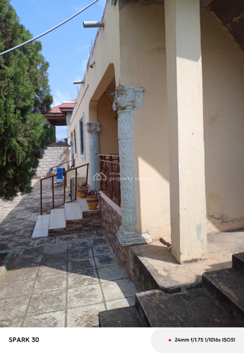 5brm of 3 Apartments Behind West Hills Mall Redtop Accra, West Hills Mall Redtop Policeman, Ga South Municipal, Accra, Block of Flats for Sale