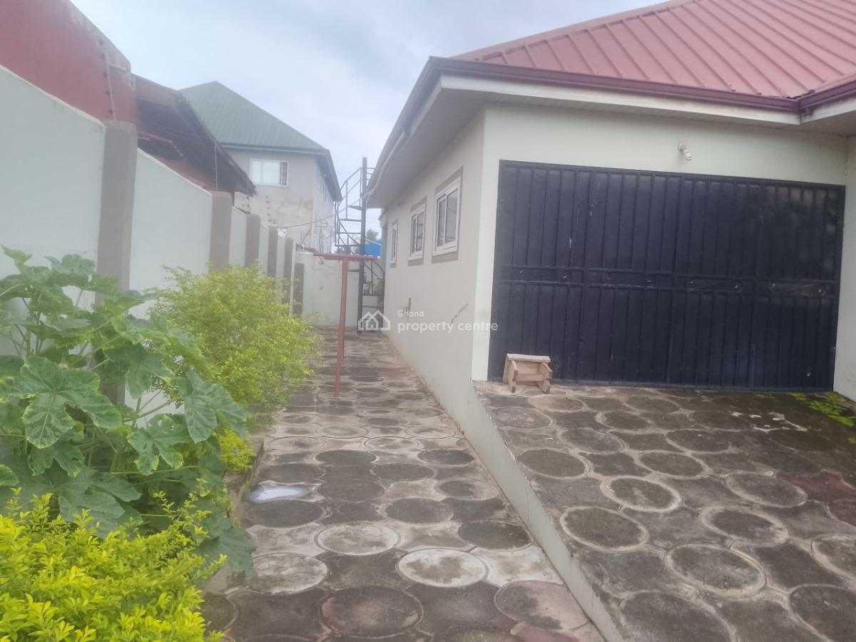 4 Master Brm House at Abensu Pokuase Accra, Abensu Tigo, Pokuase (pokoasi), Ga West Municipal, Accra, Detached Bungalow for Rent