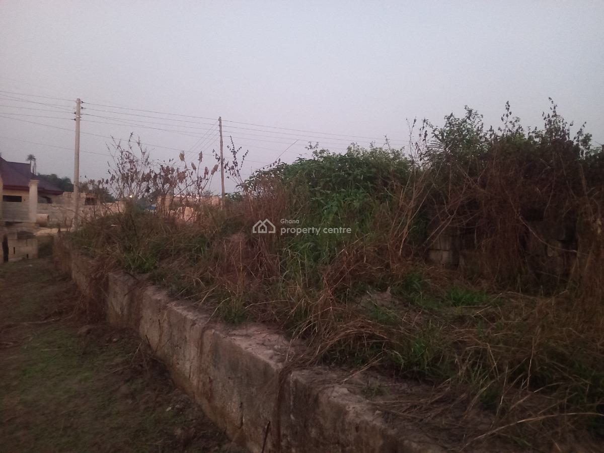 Half Plot, Saaman, Near Kenyasi Bosore., Kumasi Metropolitan, Ashanti, Residential Land for Sale