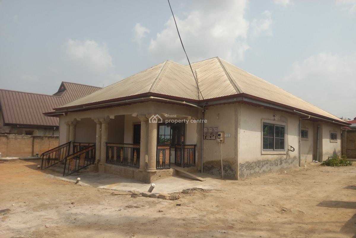 6 Bedrooms, Kenyasi Adwumam, Kumasi Metropolitan, Ashanti, House for Sale