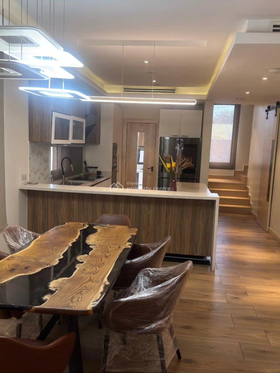Executive 4 Bedrooms, Cantonments, Accra, Townhouse for Sale