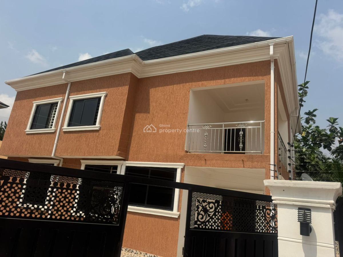 Executive 4 Bedroom with 5 Washrooms , Each Room Has Air Condition, Mile 7 T Junction, Achimota, Accra, House for Rent