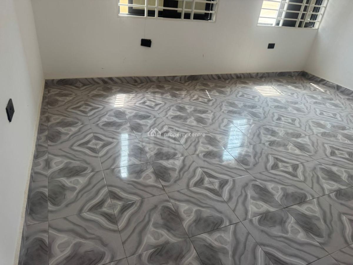 Executive 4 Bedroom with 5 Washrooms , Each Room Has Air Condition, Mile 7 T Junction, Achimota, Accra, House for Rent