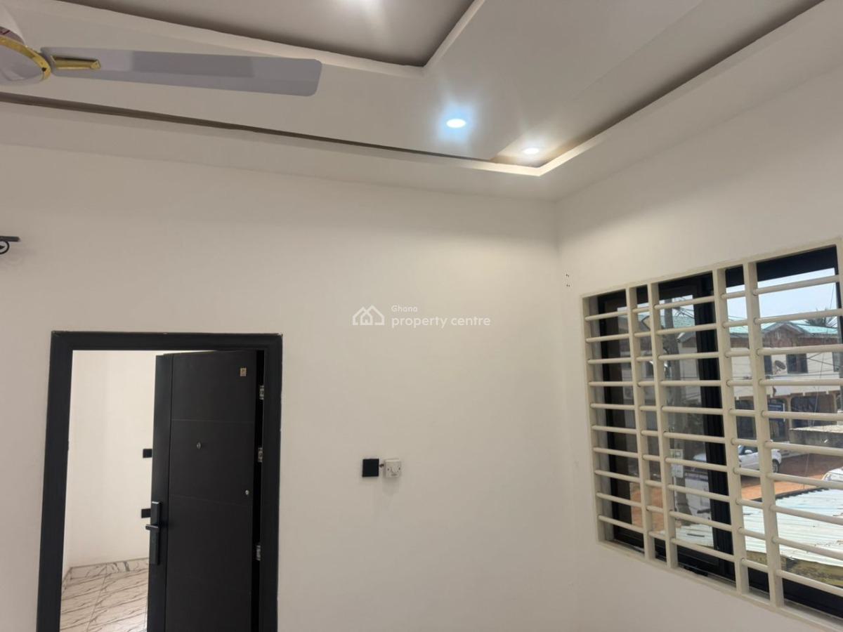 Executive 3 Bedroom with 4 Washroom Self Compound  House, Achimota, Accra, House for Rent