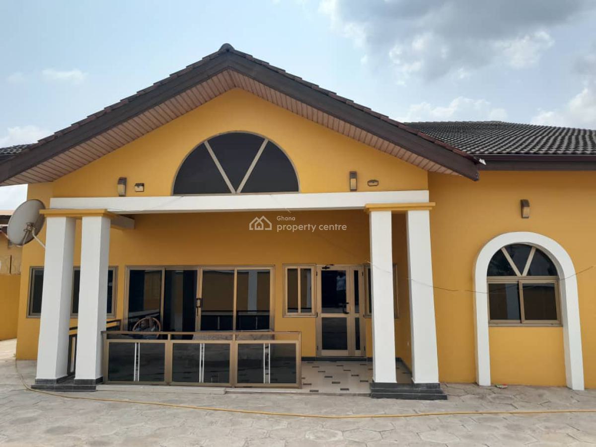 4 Bedrooms  House, a&c  Mall Area, East Legon, Accra, House for Rent