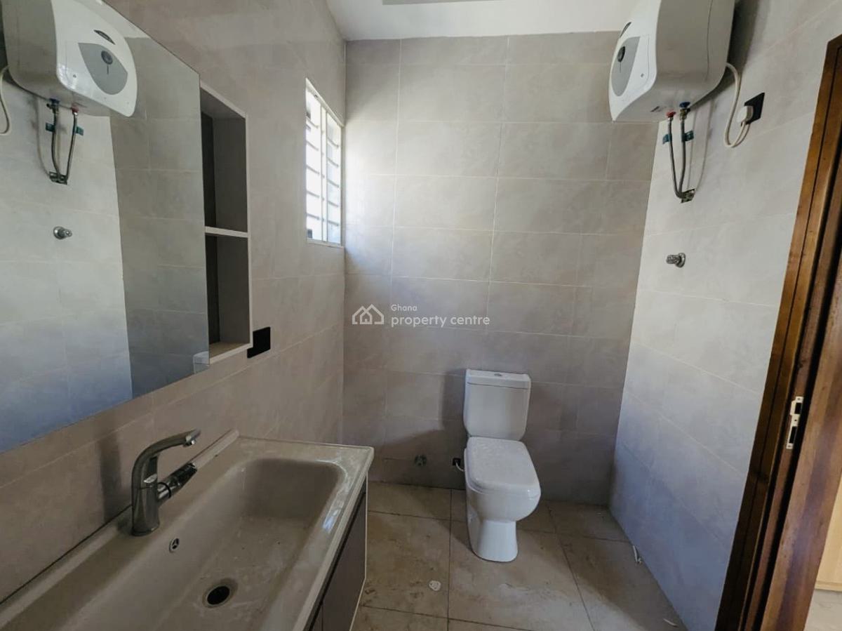Achimota 3 Bedrooms House, Mile 7, Achimota, Accra, House for Sale