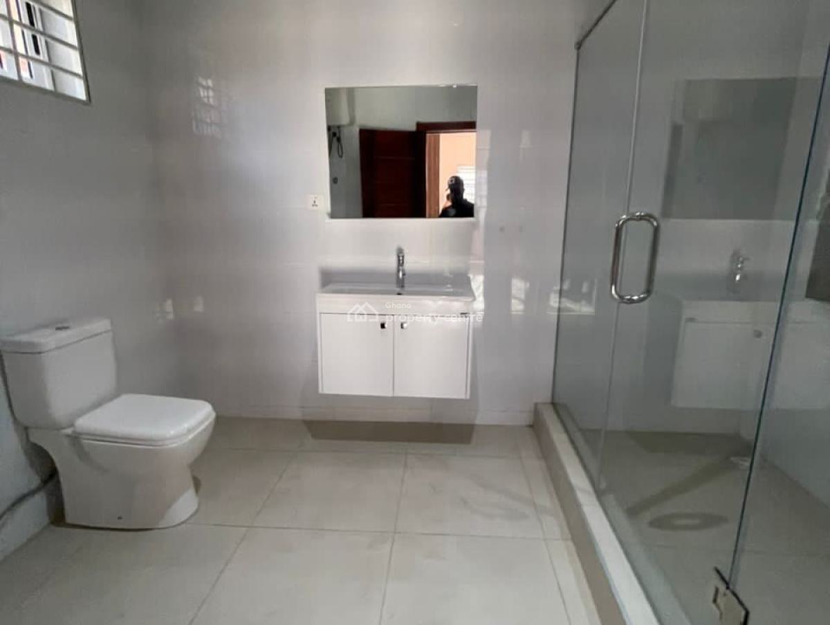 Executive Ensuite 3 Bedroom, East Airport, Airport Residential Area, Accra, House for Rent